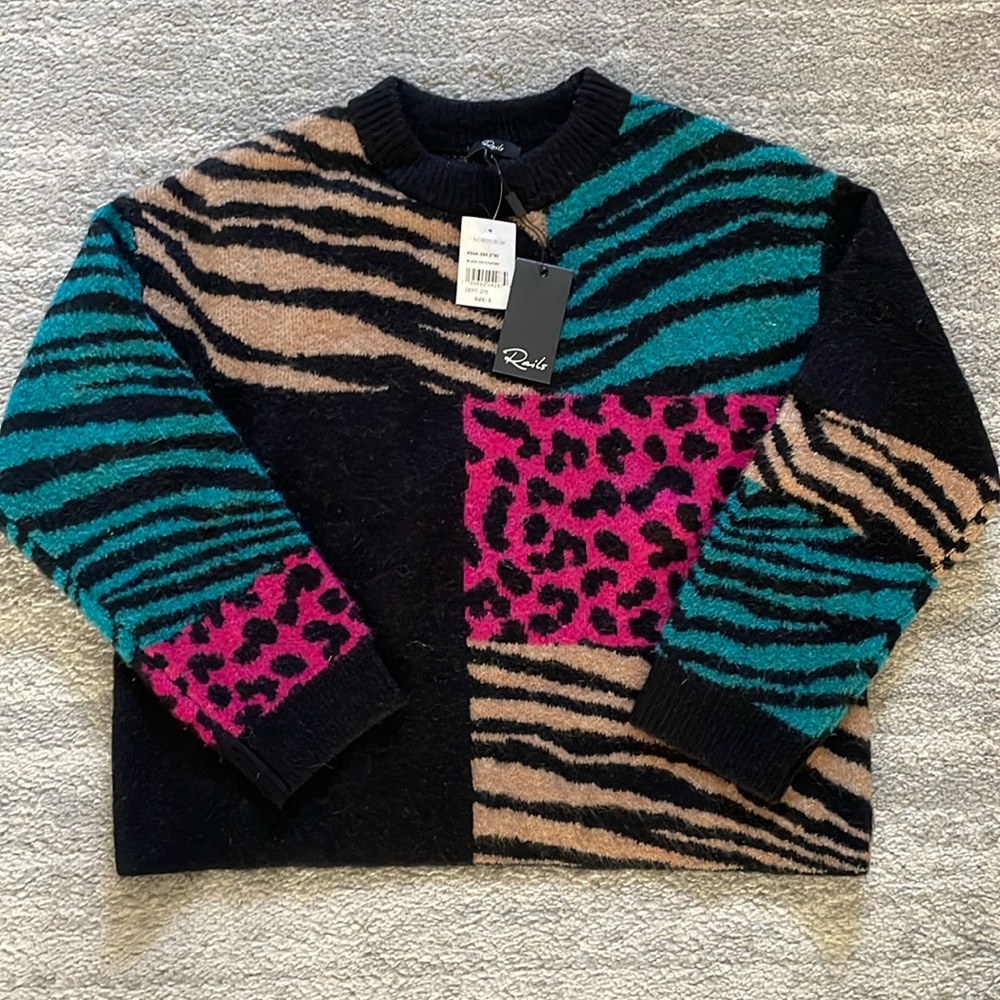 NWT women’s Rails sweater Size S